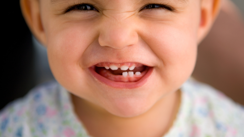 Trẻ ho nhẹ đúng thời điểm mọc răng không phải là dấu hiệu nguy hiểm