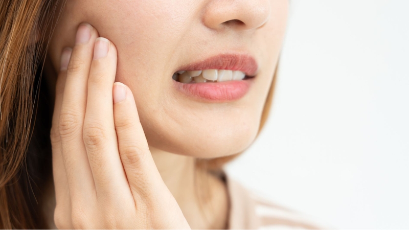 Răng khôn mọc lệch nguy cơ gây đau nhức