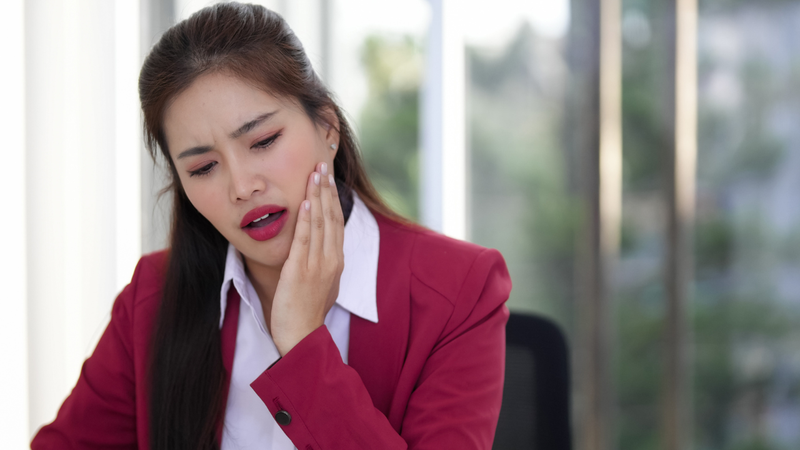 Cơn đau không cải thiện dù đã chăm sóc tại nhà cần đi khám bác sĩ