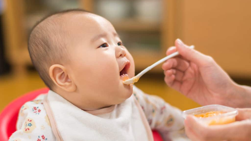 Đậu hũ non hạt sen giúp bé ngủ ngon hơn