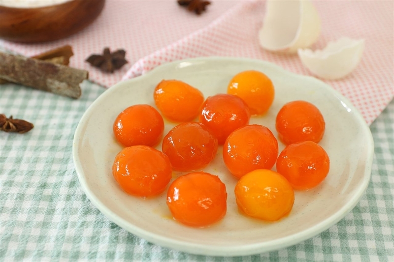 Món trứng muối ăn chay được không? Các trường phái ăn chay có trứng mà bạn nên biết 1