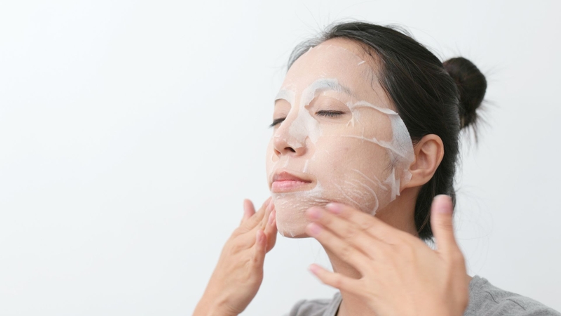 Nên ưu tiên các sản phẩm chăm sóc dịu nhẹ đối với làn da bị nám