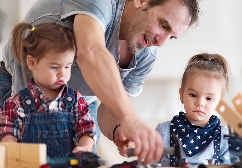 Một số cách rèn EQ cho bé mà cha mẹ nên áp dụng 2