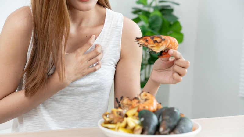 Mẹ bầu cần ăn hải sản với lượng vừa đủ, không nên ăn quá nhiều