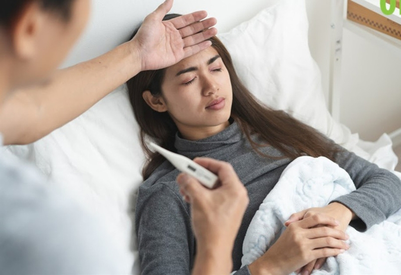 Một số lưu ý xoay quanh việc uống thuốc hạ sốt sau khi tiêm vắc xin 2