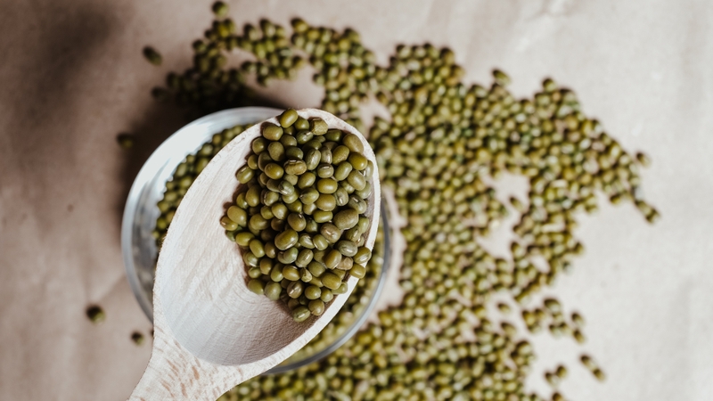 Một số tác hại của đậu xanh khi sử dụng sai cách 2