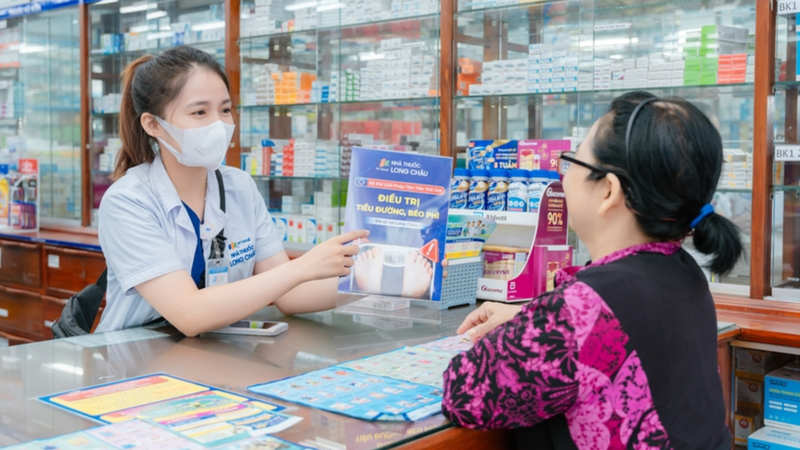 Nếu cần sử dụng thuốc kê đơn, người dùng nên đến trực tiếp nhà thuốc
