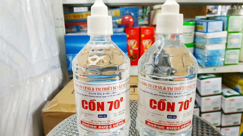 Mùi cồn có độc không và những lưu ý khi sử dụng cồn