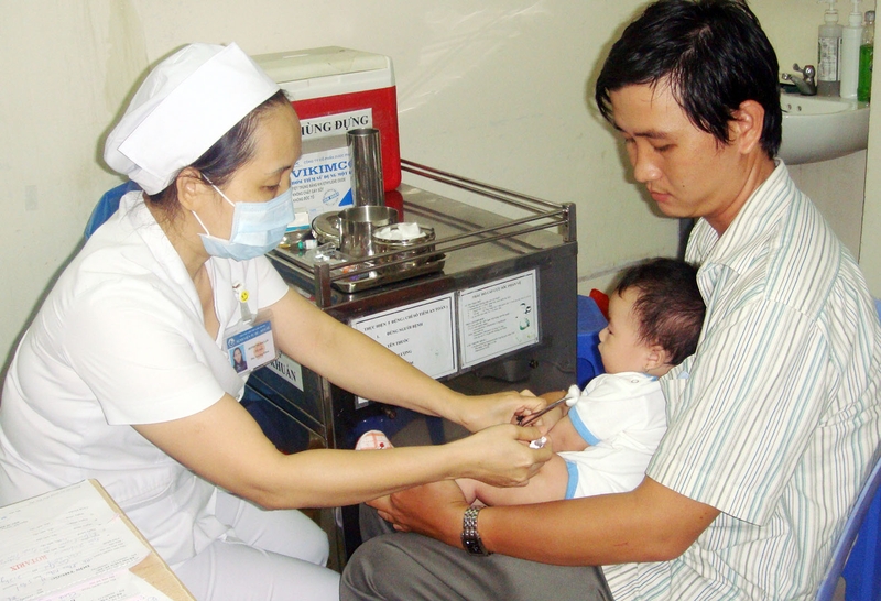 Bạn có đang thắc mắc tiêm mũi sởi bao nhiêu tiền? 1