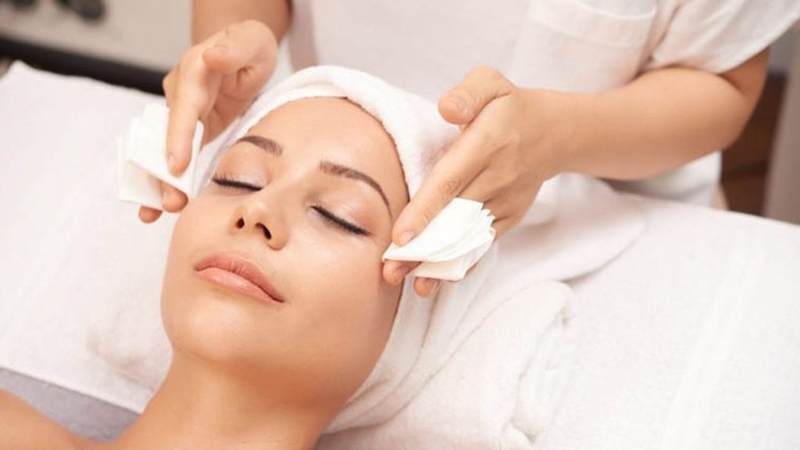 Sau khi nặn mụn đầu đen nên làm gì? 2