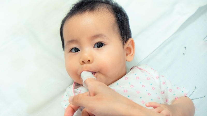 Mụn trắng ở lợi trẻ sơ sinh: Nguyên nhân và phương pháp điều trị 3