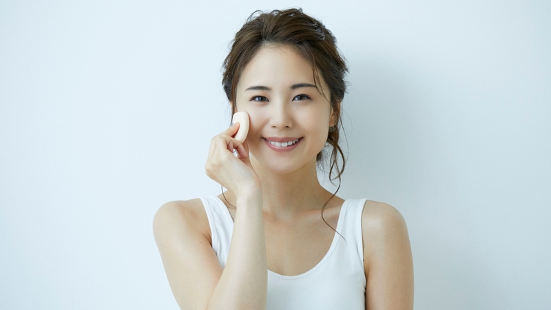 Với người có làn da nhạy cảm hoặc dễ nổi mụn, nên vệ sinh và làm khô mút sau mỗi lần sử dụng