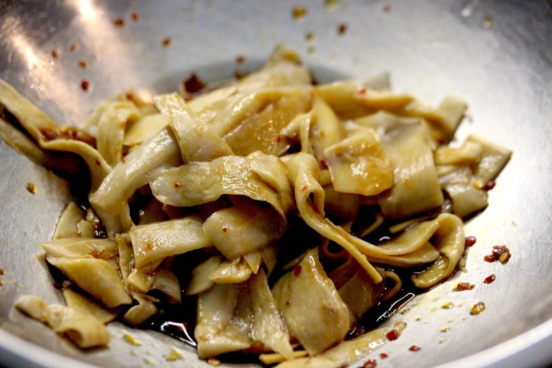 Nấm đùi gà bao nhiêu calo? Lưu ý khi sử dụng - 5