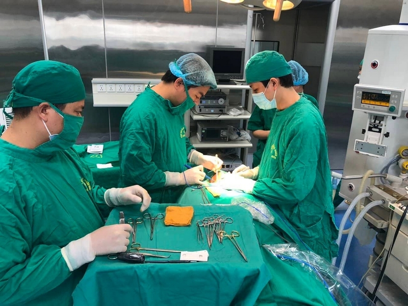 Nam giới cắt tuyến giáp có sinh con được không và tại sao phải cắt tuyến giáp? 2