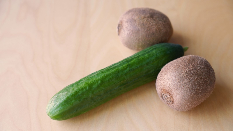 Khối u và sưng tinh hoàn có thể do giãn tĩnh mạch, tràn dịch, nhiễm khuẩn hoặc ung thư tinh hoàn