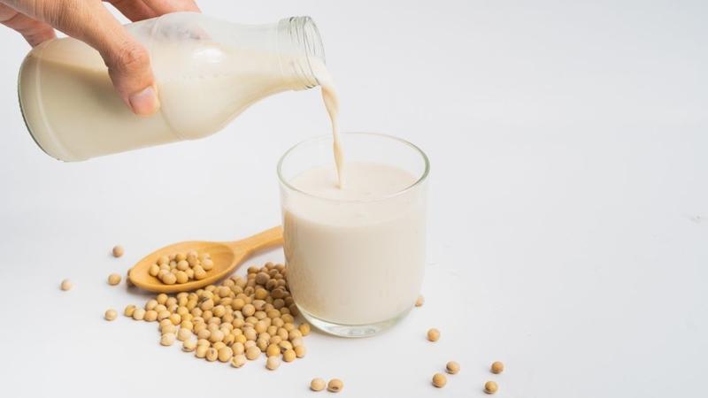 Nam giới uống sữa đậu nành có vô sinh không 1