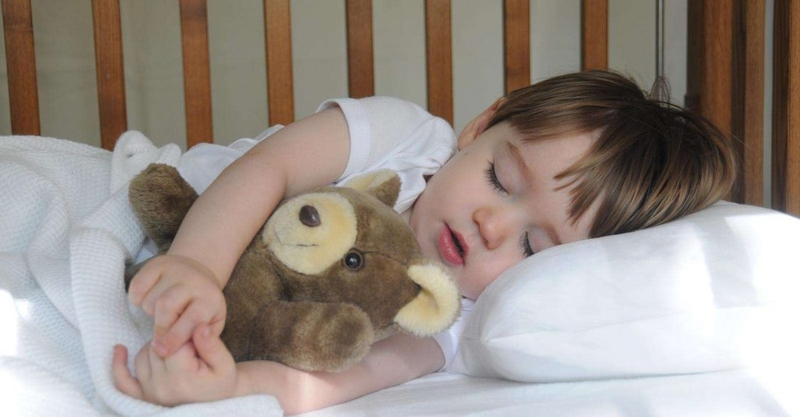 Nằm lòng cách hạ sốt hiệu quả nhất cho trẻ cha mẹ nào cũng nên biết