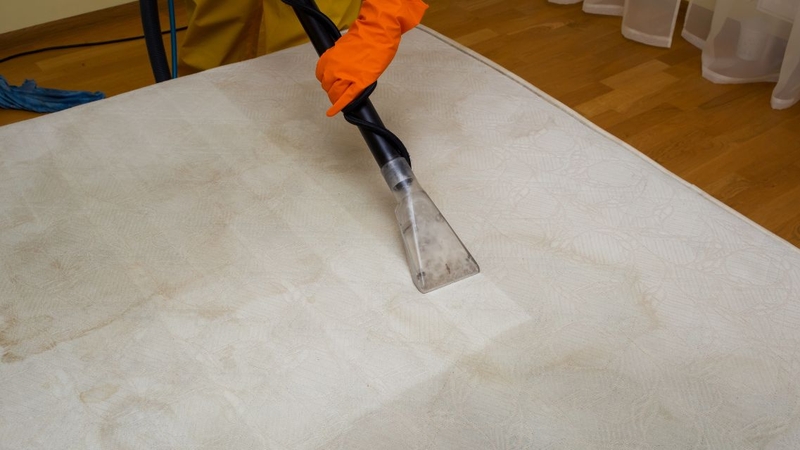 Nên vệ sinh nệm và thay đổi vị trí đặt nệm định kỳ