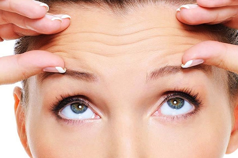 Nâng chân mày giúp trẻ hóa da mặt và làm đẹp cho đôi mắt