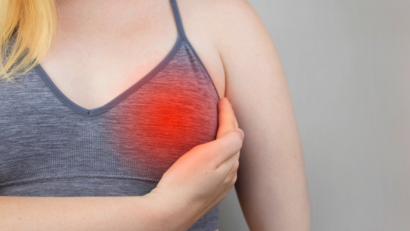 Túi ngực sau khi được đặt vào vị trí có thể gây chèn ép lên các nhánh thần kinh nhỏ