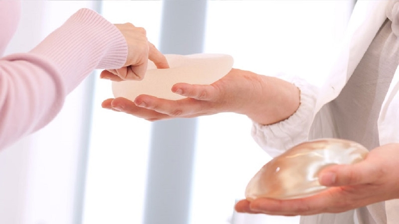 Túi ngực Mentor mang lại sự cân đối cho bầu ngực và tạo cho người mặc hình dáng, cảm giác tự nhiên