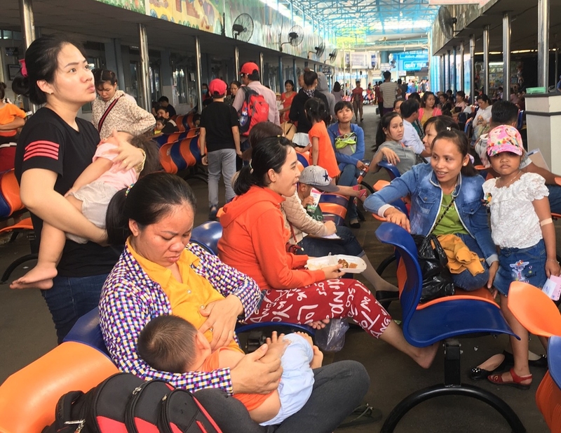 Nắng nóng ở TP.HCM khiến nhiều người nhập viện 2