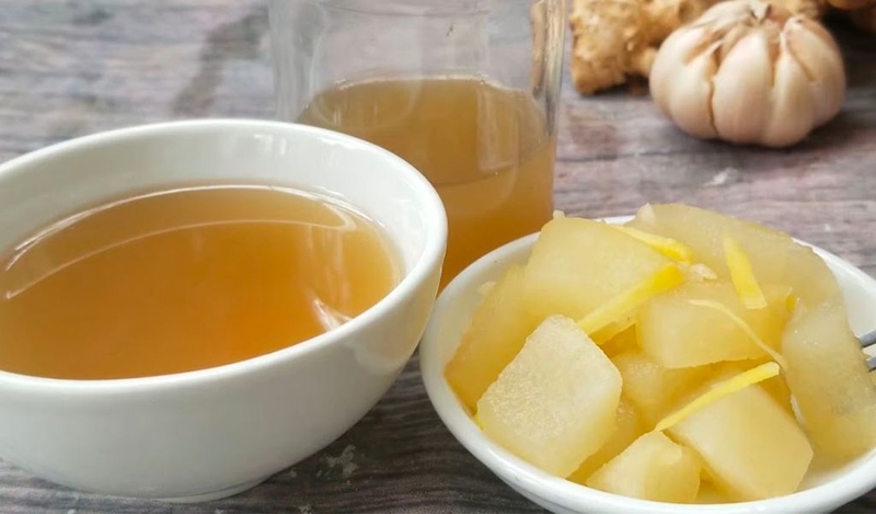 Nấu nước lê gừng trị ho cho cả nhà hiệu quả 2