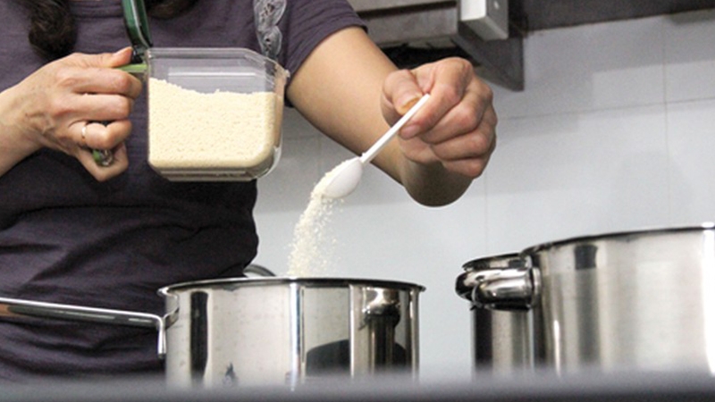 Giải đáp thắc mắc: Ăn hạt nêm có tốt không? 1