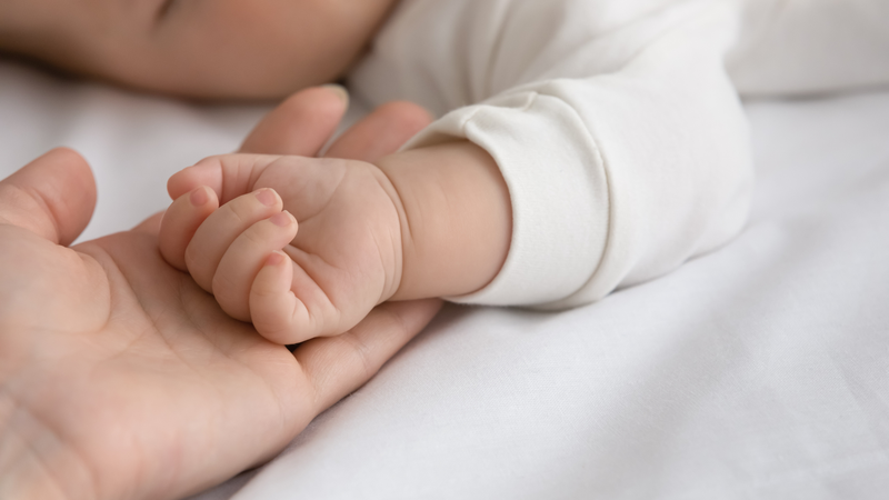 Nệm nằm mát lưng cho bé giúp bé ngủ thoải mái hơn