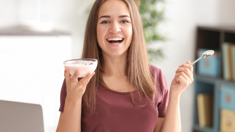 Nên ăn sữa chua trước hay sau khi ăn sáng? Cần lưu ý gì khi ăn? 4