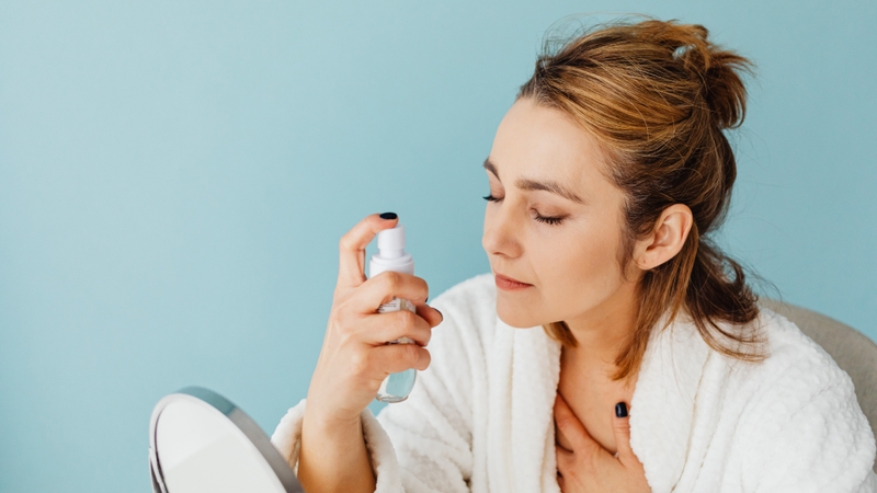 Nên chọn xịt khoáng cho da nhạy cảm loại nào tốt? 2
