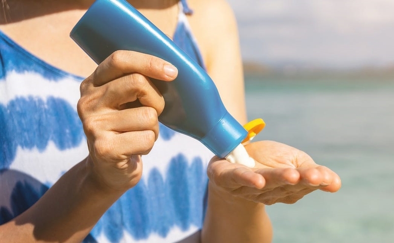 Nên dùng kem chống nắng vật lý hay hóa học 4