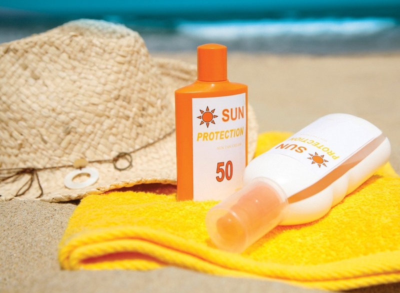 Nên dùng kem chống nắng vật lý hay hóa học 2