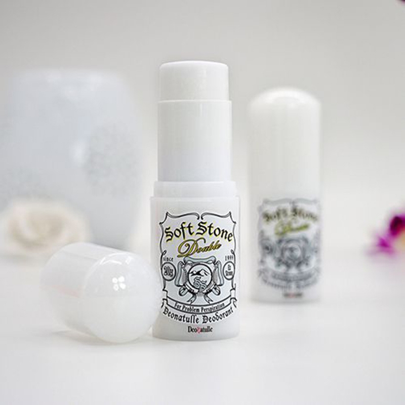 Soft Stone giúp hỗ trợ vùng da dưới cánh tay được khô thoáng, ngăn mùi hôi khó chịu