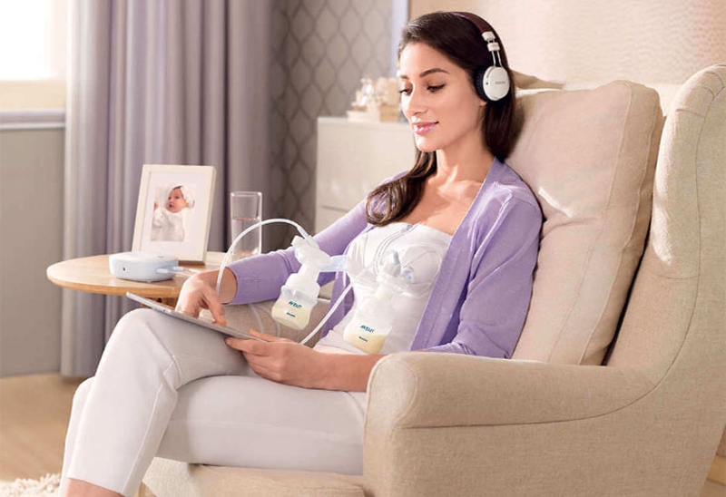 Nên dùng máy hút sữa điện hay tay còn phụ thuộc vào nhiều yếu tố bởi vì hai loại máy này đều có những ưu điểm và hạn chế riêng