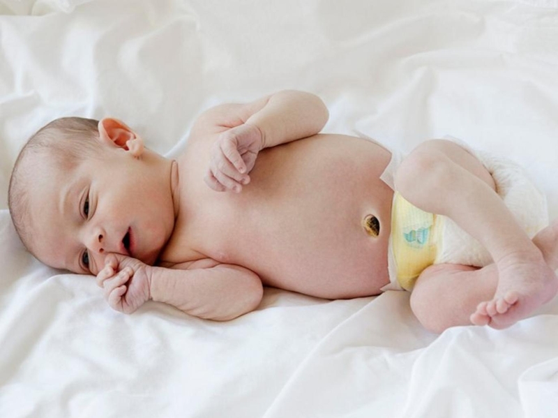 Nên hay không áp dụng cách tắm nước dừa cho trẻ sơ sinh? 4