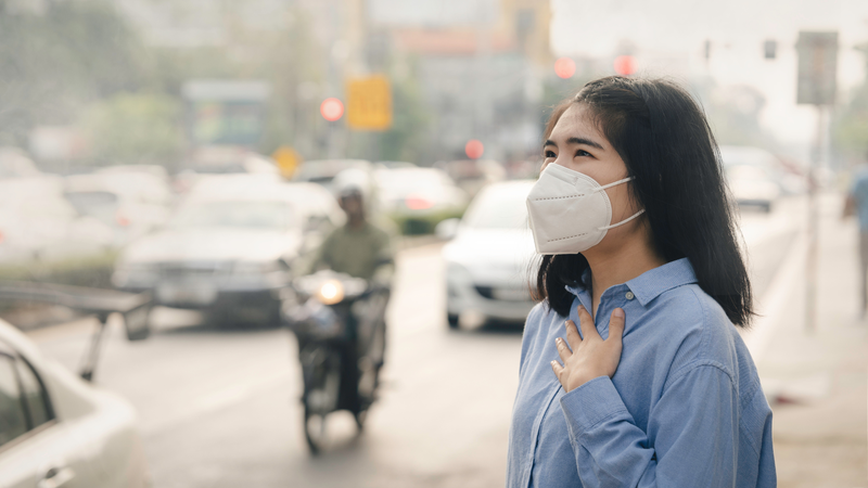 Tai, mũi và họng dễ bị tác động bởi khói bụi, thời tiết và dị ứng