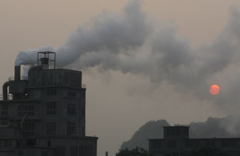 Nên làm gì để giảm bớt ô nhiễm không khí