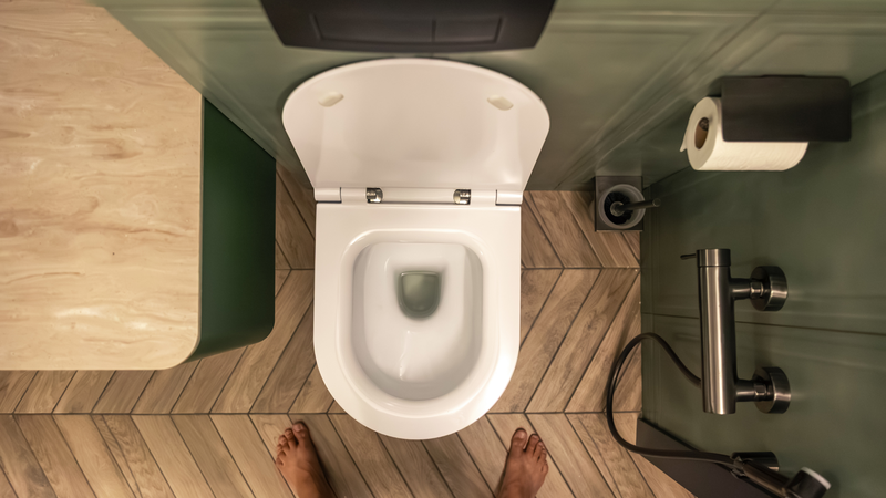 Nên đi vệ sinh khi có nhu cầu