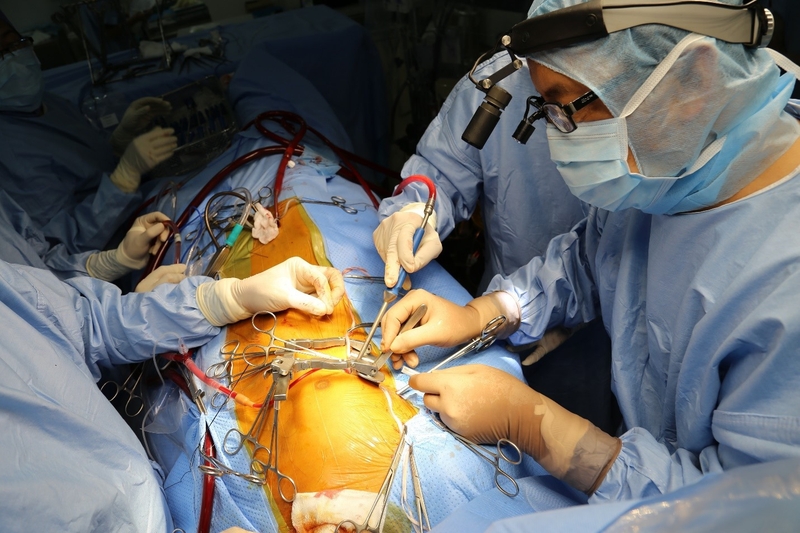 Nên phẫu thuật tim hở hay phẫu thuật nội soi tim? Những biến chứng của phẫu thuật 2