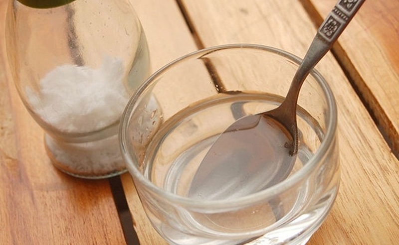 Cách súc miệng bằng nước muối