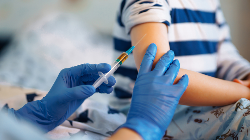 Nên tiêm phòng dịch vụ hay miễn phí? Có những gì khác biệt? 2