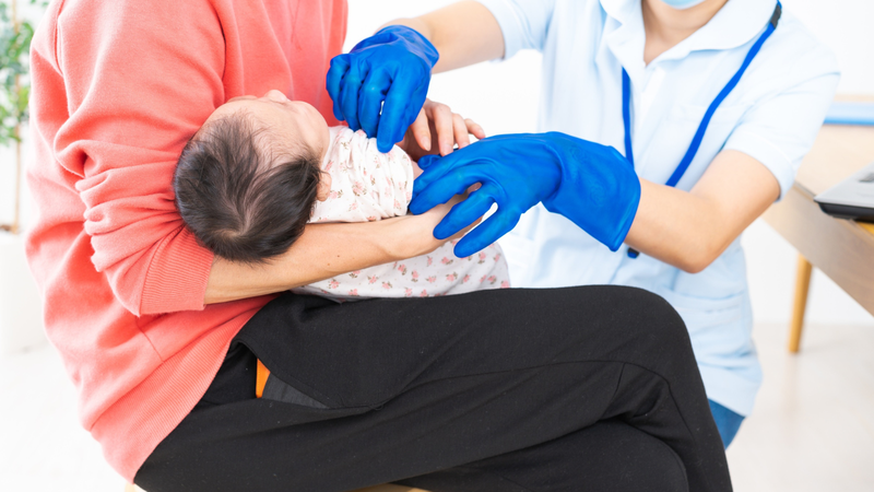 Tuân thủ quy tắc 30 phút vàng tại điểm tiêm