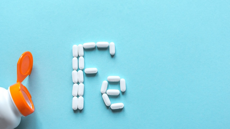 Vitamin C giúp tăng cường hấp thu sắt