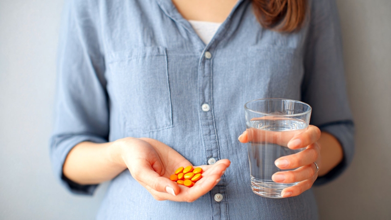 Nên uống vitamin C 500mg hay 1000mg là câu hỏi thắc mắc của nhiều người