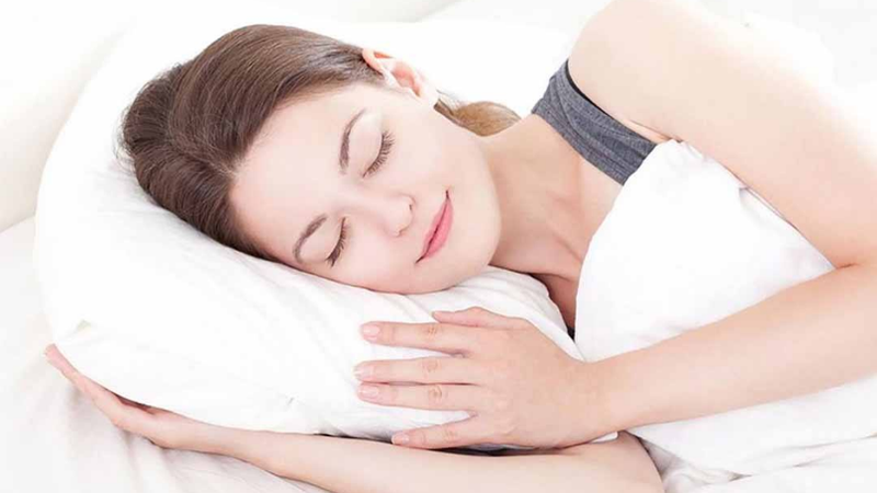 nep-nhan-giua-2-chan-may-la-gi-nguyen-nhan-do-dau 4