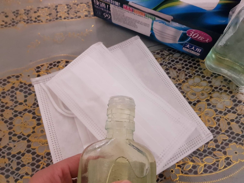 Ngăn ngừa virus corona với khẩu trang chứa tinh dầu tràm 1