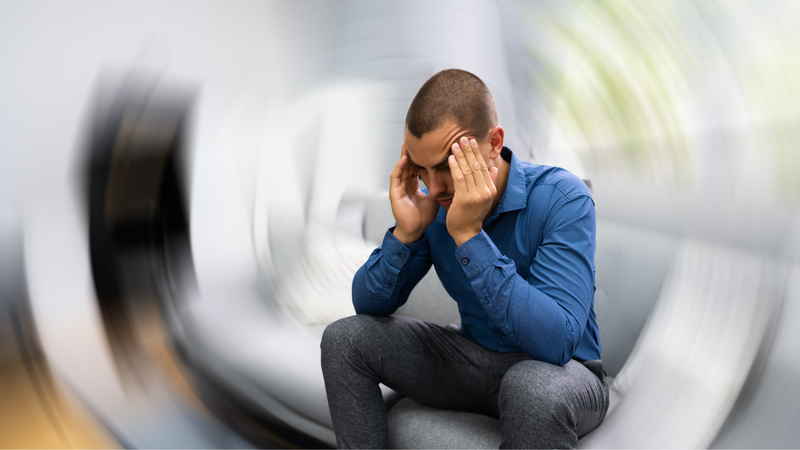 Chóng mặt là một trong những dấu hiệu sớm của ngộ độc cấp tính N₂O