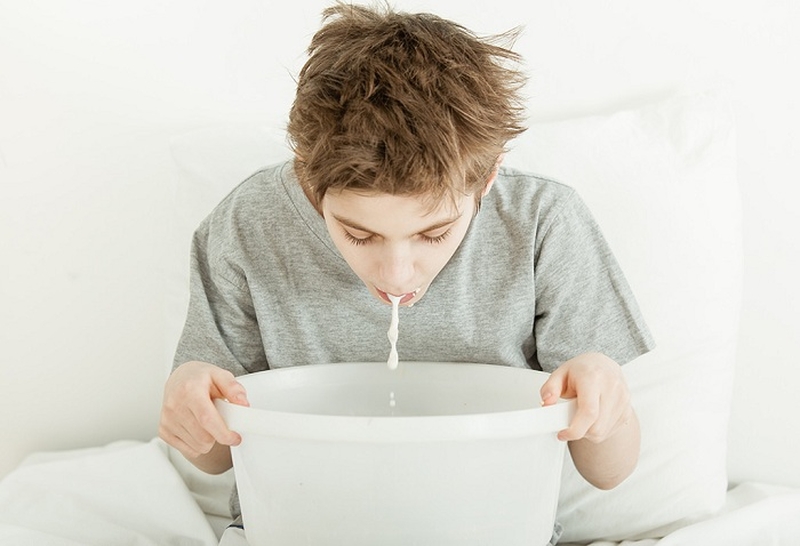 Triệu chứng, hậu quả và các cách sơ cứu ngộ độc với Isopropanol 3