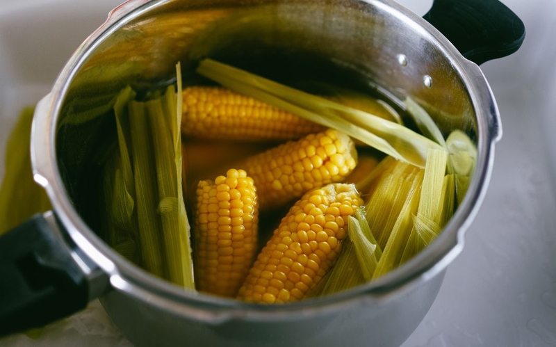 Ngô luộc để qua đêm có ăn được không​ 4